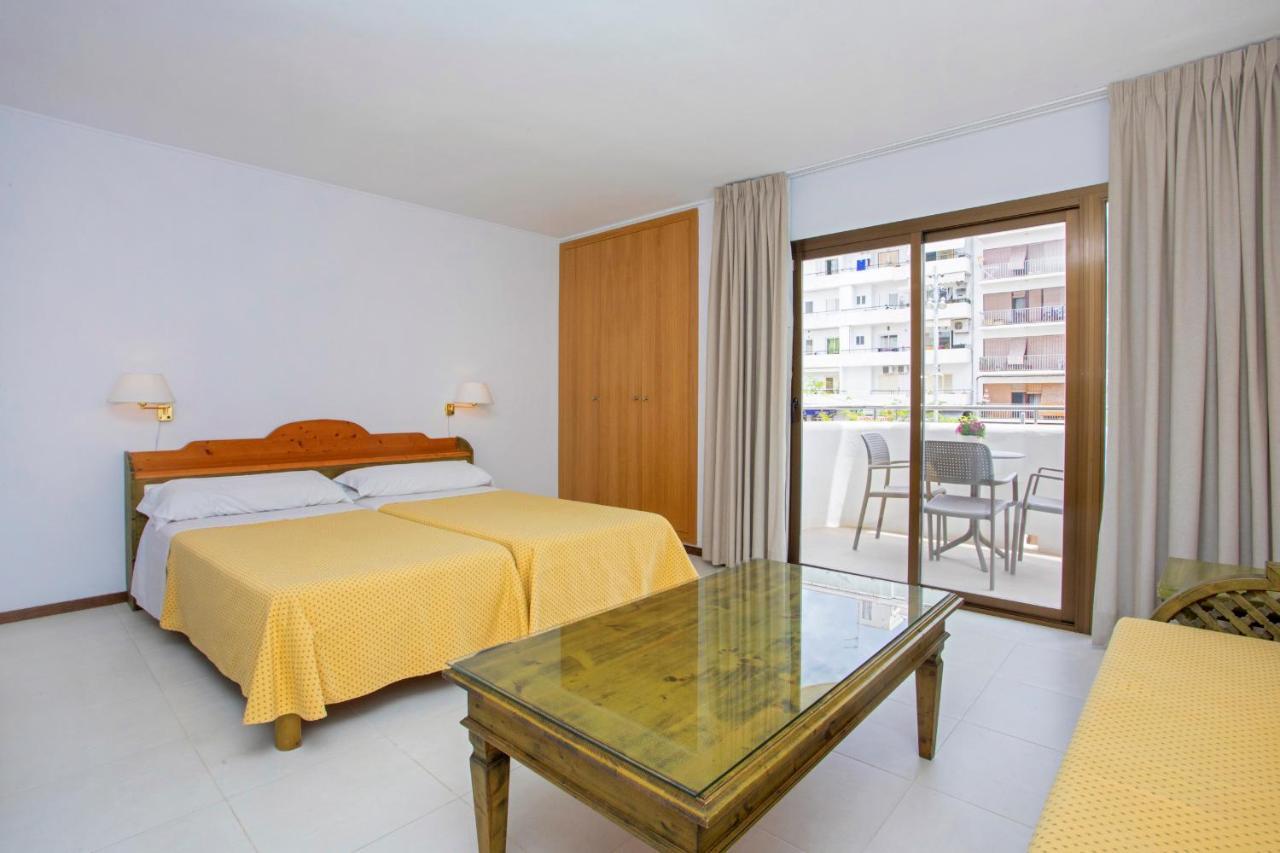 Apartamentos Bon Lloc ซานตาเอวเลเรียเดสริว ภายนอก รูปภาพ